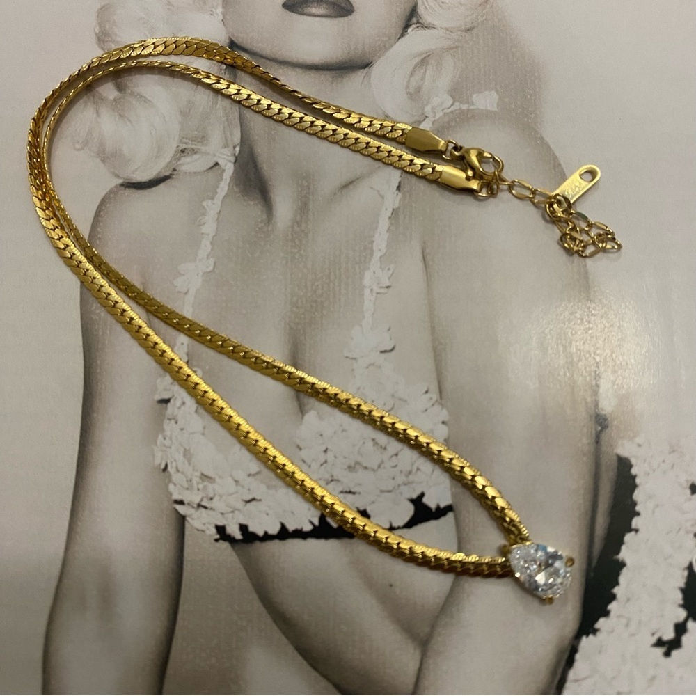18k Gold Plated Faux Diamond Teardrop Pendant Chain Necklace - Picture 7 of 16